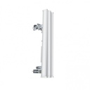 Antena sectorial para radio estaciones base airMAX de 90 grados de cobertura horizontal, 5 GHz (5.15-5.85 GHz) de 20 dBi marca Ubiquiti. 