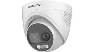 Cámara Domo Turbo flash, 1080P, sensor PIR para detección de movimiento, IR 20 mts EXIR, IP67, cuenta con sirena y luz strobe, marca Hikvision.