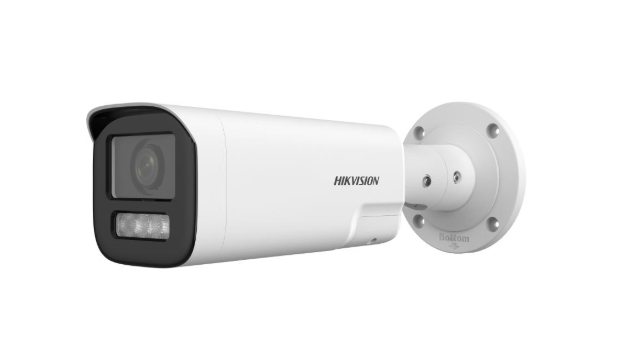 Camara de red tipo bala  6mpx y distancia focal variable Marca Hikvision 