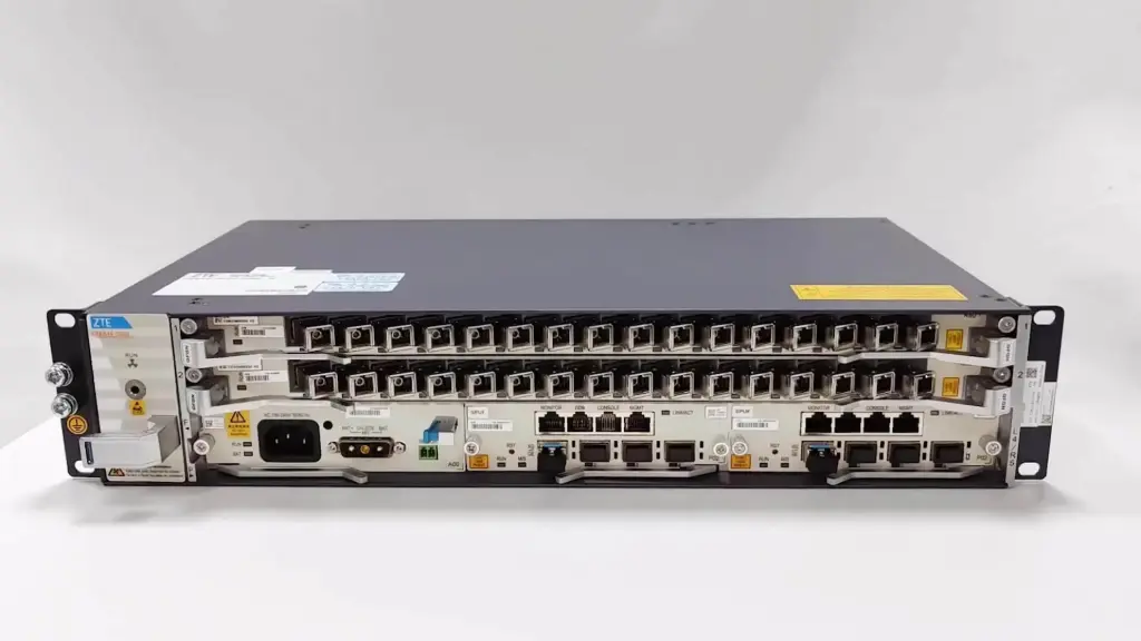 OLT GPON de 32 puertos Modelo ZTE-C620 Marca ZTE 