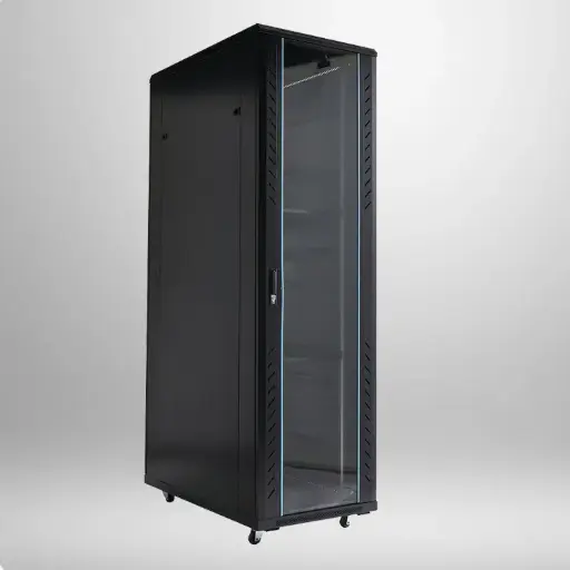 [GAB-42U-A] Gabinete de 42U abatible, con ruedas, 3 bandejas y 2 ventiladores, Marca ConnecTech, Medidas 60x200x80CM  